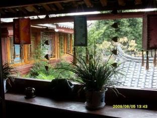 Overseas Inn Lijiang  Eksteriør billede